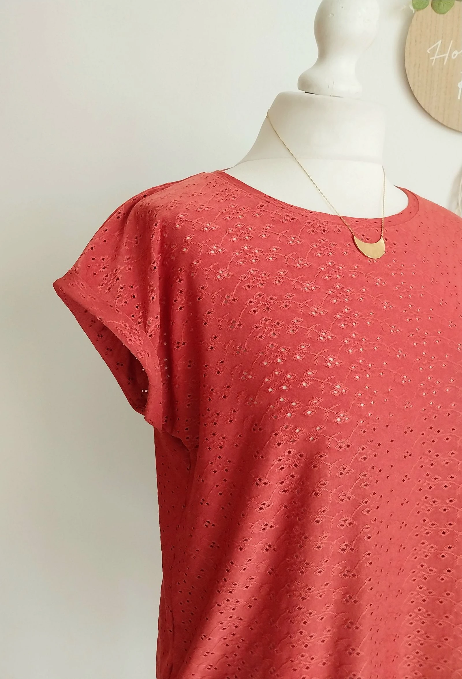 Top fluido de frambuesa con efecto bordado inglés Etam Talla 40 – photo 5